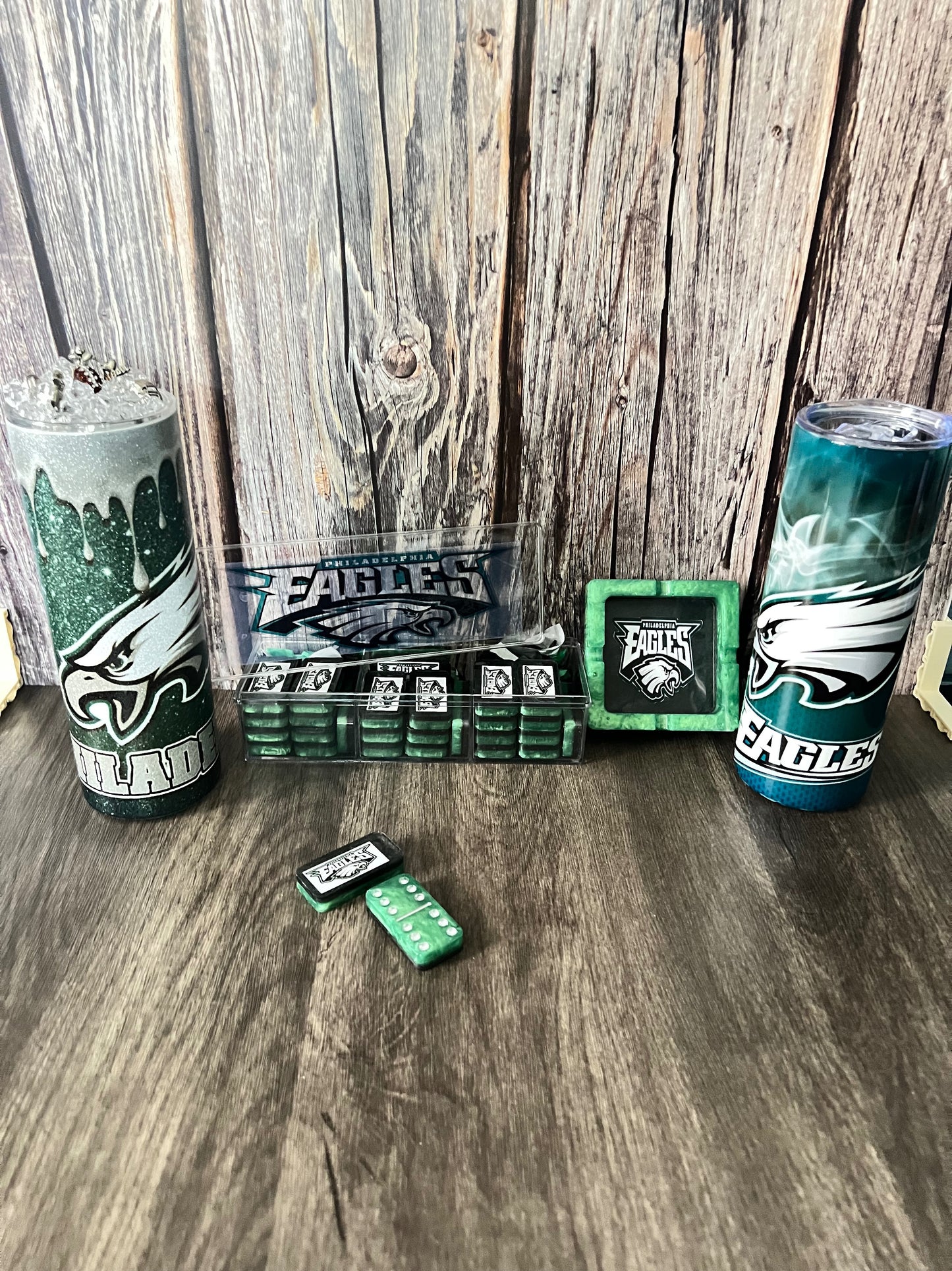 Eagles Tumbler and Domino Gift Set