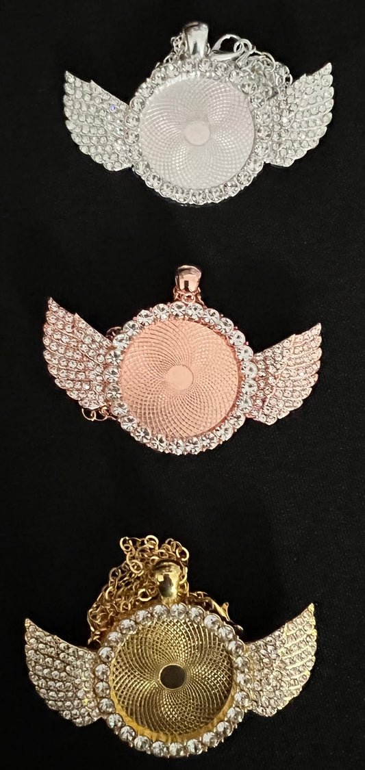 Rhinestone Pendant with Wings