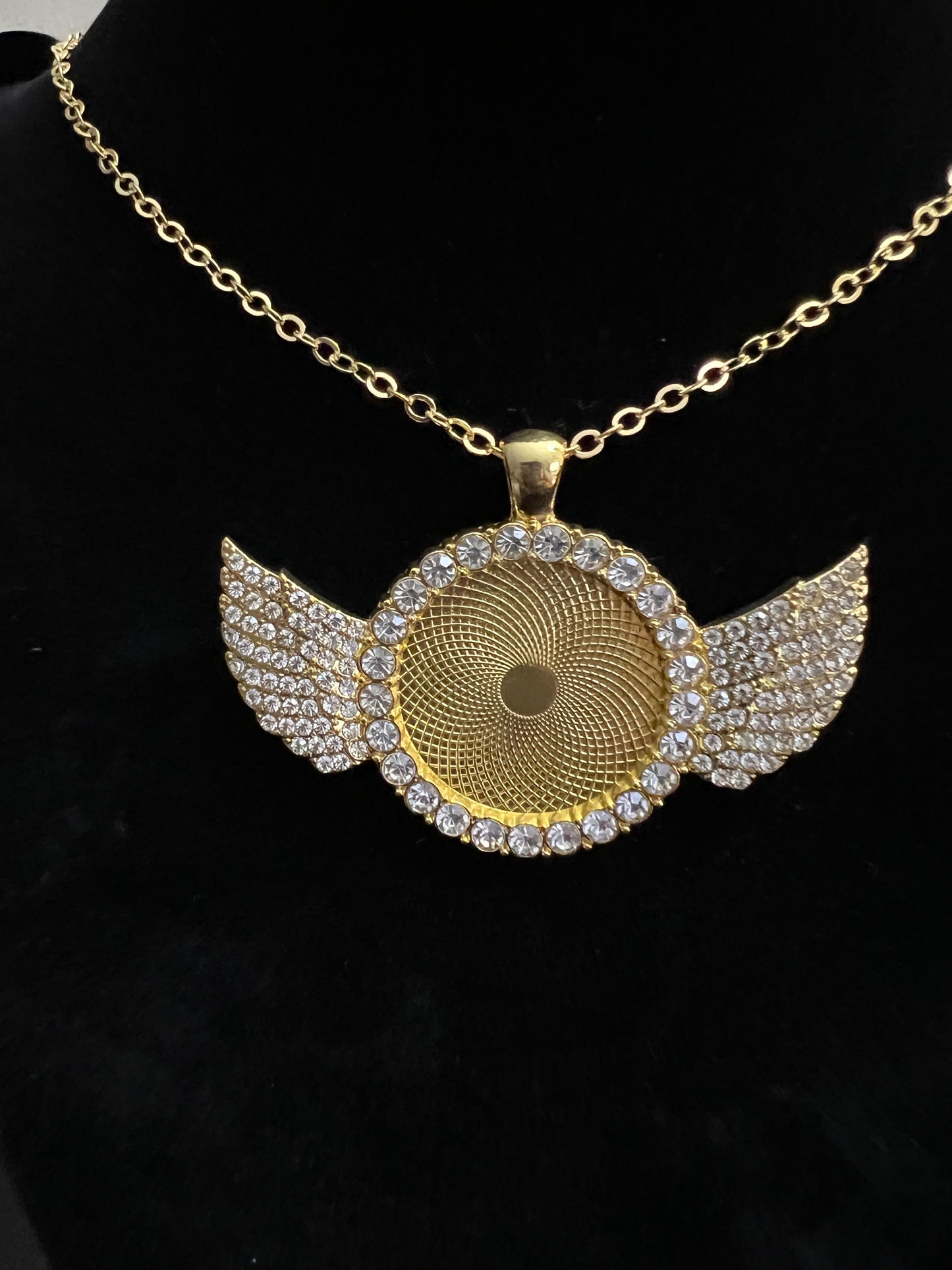 Rhinestone Pendant with Wings